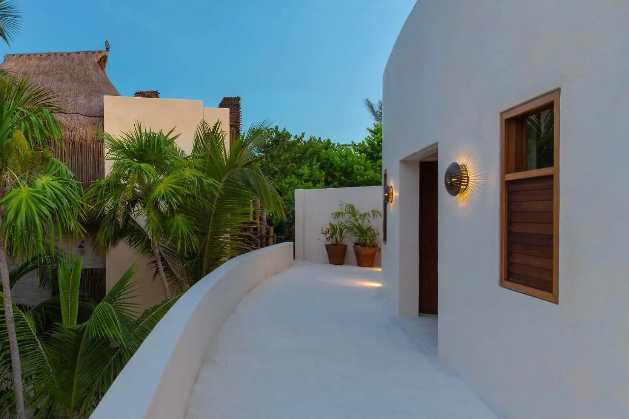 Hotel Ma'Xanab Tulum 5*,