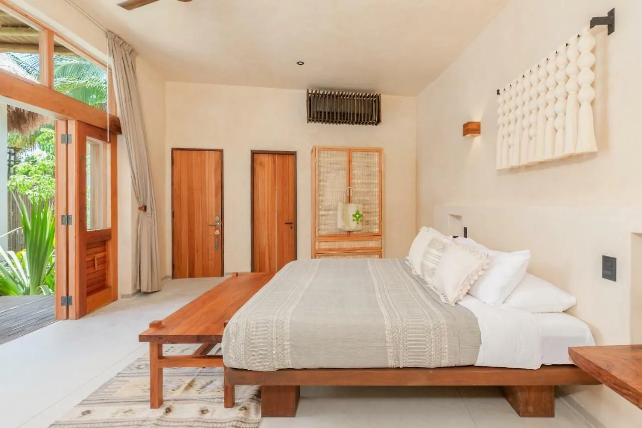 *****  Hotel Ma'Xanab Tulum Mexico